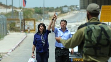 Ο στρατός του Ισραήλ συνέλαβε την Παλαιστίνια βουλευτή, Χαλίντα Τζαράρ