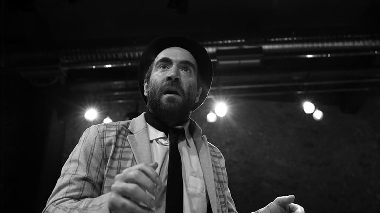 «Ο Βομβιστής του Παρθενώνα» για δύο τελευταίες παραστάσεις στη σκηνή του θεάτρου Arroyo