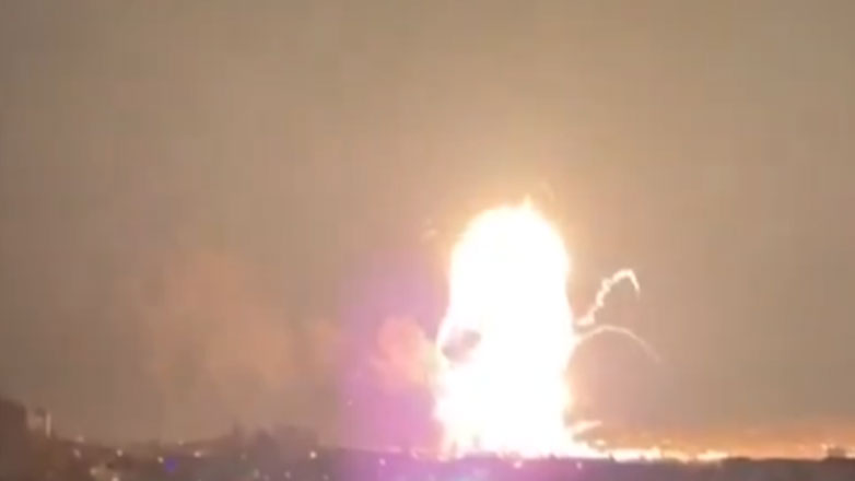 Βίντεο από την ανατίναξη ρωσικού πλοίου στην Κριμαία – Έναν νεκρό και τραυματίες επιβεβαιώνει η Μόσχα