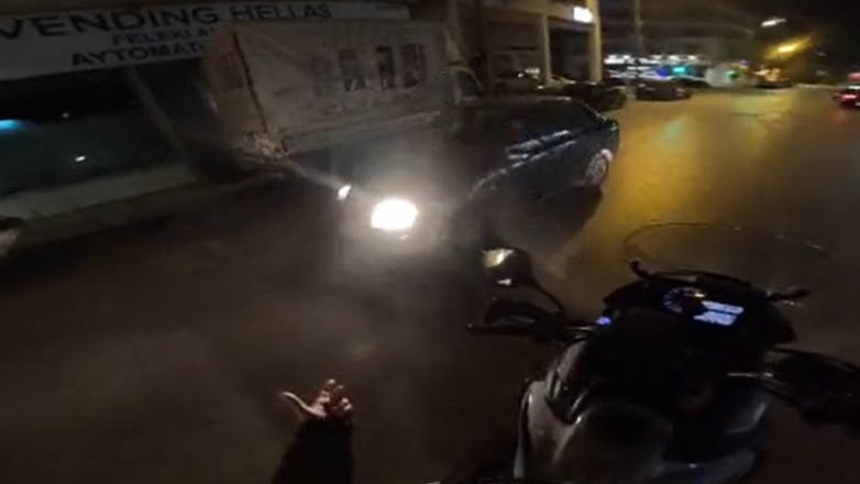 Θεσσαλονίκη: Ασυνείδητος οδηγός μπήκε ανάποδα στη Βασιλίσσης Όλγας