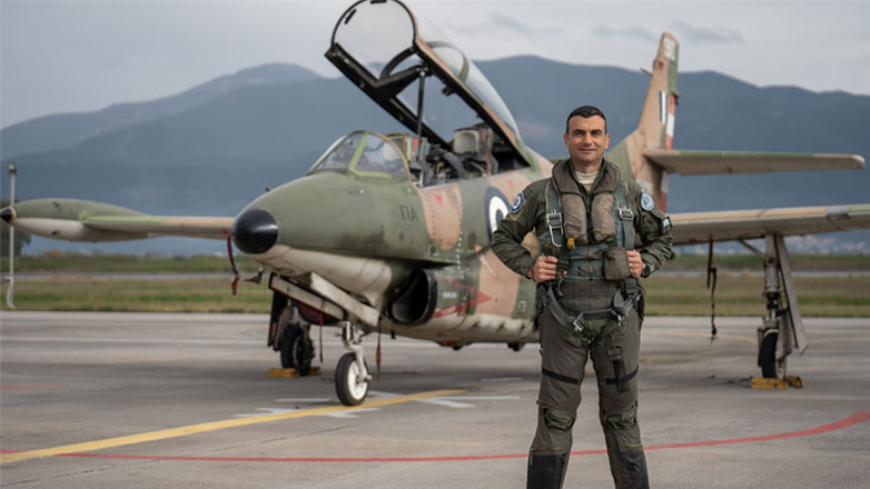 Αυτός είναι ο νεκρός κυβερνήτης Επαμεινώνδας Κωστέας – Τριήμερο εθνικό πένθος με απόφαση του Υπουργού Άμυνας