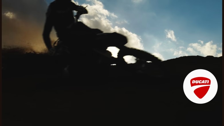Teaser Video με τον ήχο του κινητήρα της νέας MX Ducati