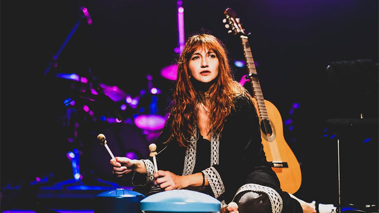 Η Μαρία Παπαγεωργίου τραγουδά Θάνο Μικρούτσικο στο Μύλος Club Thessaloniki