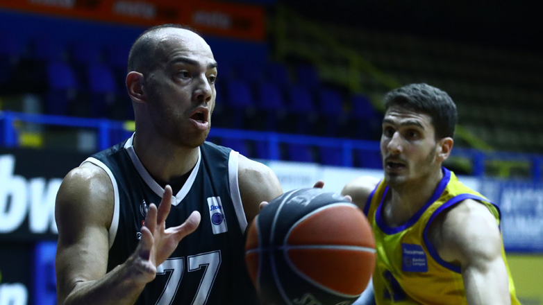 Μπάσκετ: Επέστρεψε στο Λαύριο ο Μουράτος