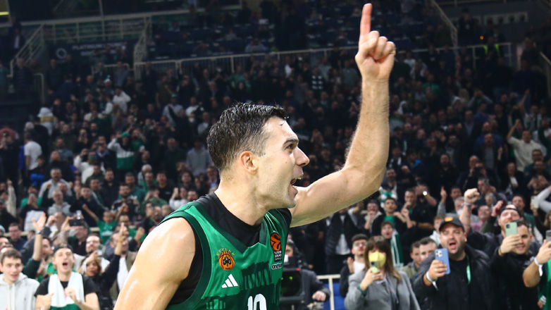 Σε πελάγη ευτυχίας ο Σλούκας: Περιμένει διάδοχο ο αρχηγός του Παναθηναϊκού!