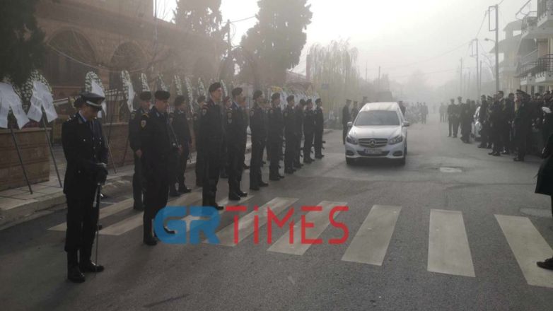 Το τελευταίο αντίο στον 32χρονο αστυνομικό που σκότωσε ο Νορβηγός Το τελευταίο αντίο στον 32χρονο αστυνομικό που σκότωσε ο Νορβηγός