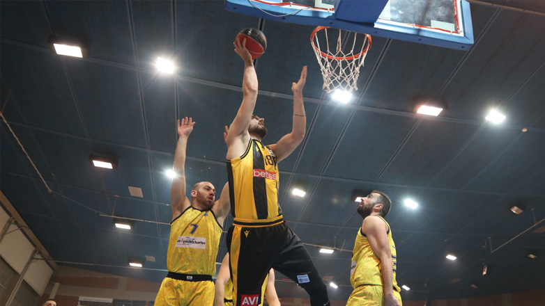 Πρώτη εκτός έδρας νίκη για την ΑΕΚ, 90-75 το Λαύριο