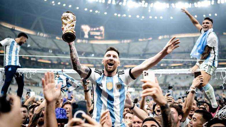Η Αργεντινή σκοπεύει να αποσύρει το «10» προς τιμήν του Μέσι όταν αποχωρήσει από την Εθνική!