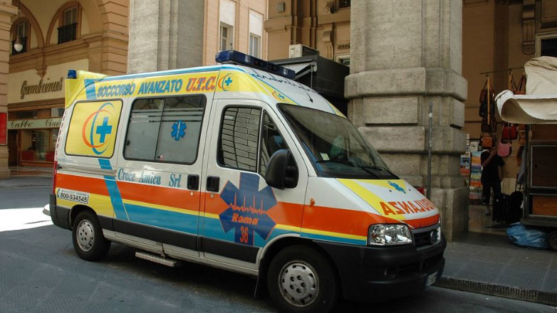 Ιταλία: Ινδός εργάτης ακρωτηριάστηκε και ο εργοδότης τον εγκατέλειψε έξω από το σπίτι του