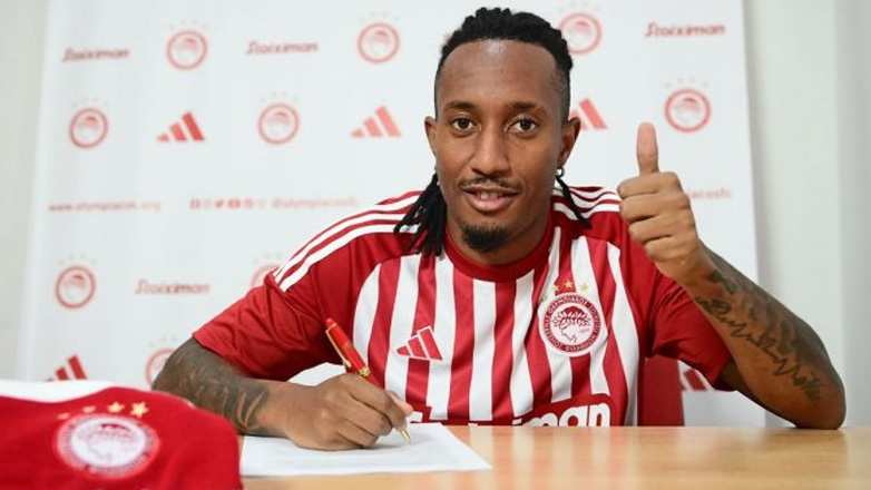 Ζέλσον Mαρτίνς: «Να γράψω ιστορία με τον Ολυμπιακό και να ξεσηκώσω το γήπεδο με το παιχνίδι μου»