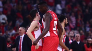 Έκανε «ποδαρικό» με νίκη στο 2024 ο Ολυμπιακός, 79-74 την Αρμάνι Μιλάνο