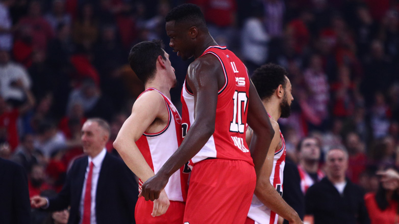 Έκανε «ποδαρικό» με νίκη στο 2024 ο Ολυμπιακός, 79-74 την Αρμάνι Μιλάνο