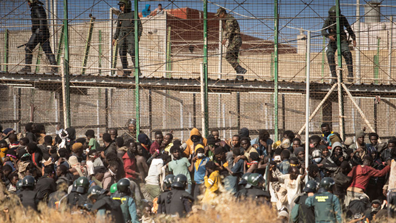 Πάνω από 1.000 μετανάστες αναχαιτίζονται στο βόρειο Μαρόκο