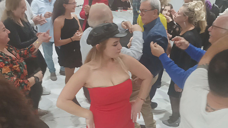 Απόβαση Τούρκων τουριστών στα νησιά του Αιγαίου και ξεφάντωμα την Πρωτοχρονιά