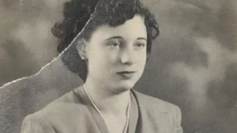 Ραχαμανή – Ρούλα Κωστή: «Έφυγε» η γυναίκα που έραβε τις «μορτάζες», μια ξεχωριστή παρουσία του ελληνικού Εβραϊσμού