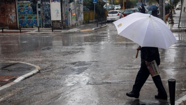 Κακοκαιρία σαρώνει τη χώρα – Προβλήματα σε Πιερία και Τρίκαλα