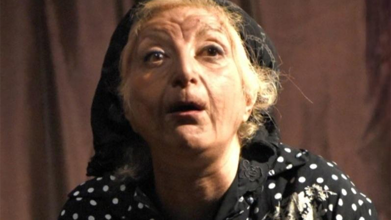 «Η Κούνια»: Ένας δυνατός θεατρικός μονόλογος του Γιώργου Α. Χριστοδούλου στην Galerie Δημιουργών