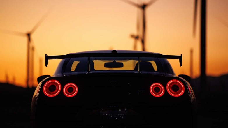 Ποιο θρυλικό μοντέλο αύξησε κατά 584% τις πωλήσεις του το 2023;