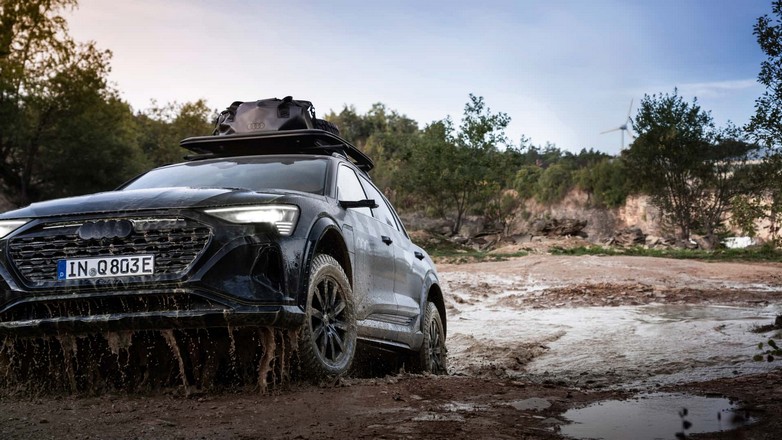 Audi Q8 E-Tron Edition Dakar: Ένα ηλεκτρικό και premium αγρίμι που αυξομειώνει το ύψος του, ανάλογα με τη ταχύτητα