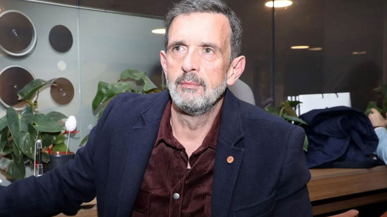 Λεωνίδας Κακούρης: Το σοκαρίστικο βίντεο μέσα από το σπίτι του μετά την αποχώρηση του από το έργο «Βασιλιάς Ληρ»