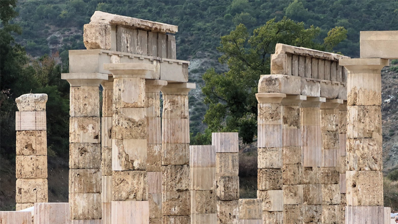 Αιγές: Περιήγηση με drone στον «Παρθενώνα της Μακεδονίας»