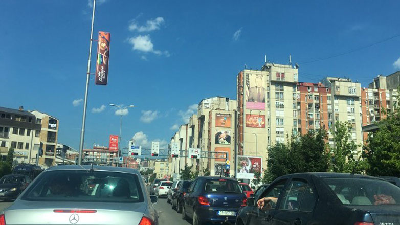 Ελεύθερη η είσοδος στο Κόσοβο για τα οχήματα με σερβικές πινακίδες κυκλοφορίας