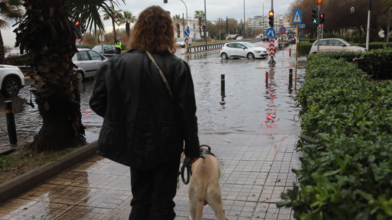 Μήνυμα του 112 στη Δυτική Ελλάδα για την κακοκαιρία – «Περιορίστε τις μετακινήσεις σας»