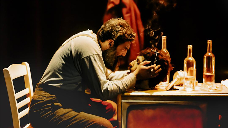 «Άρης» της Σοφίας Αδαμίδου: H ερμηνεία – θρύλος του Τάσου Σωτηράκη συνεχίζεται με επιτυχία στο θέατρο Olvio