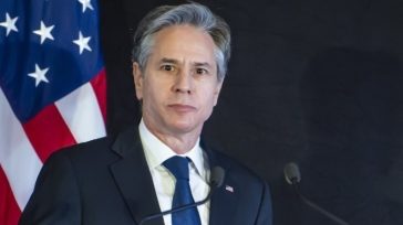 Ο Μπλίνκεν καλεί το Ιράν και το Ισραήλ να αποφύγουν κάθε «κλιμάκωση»