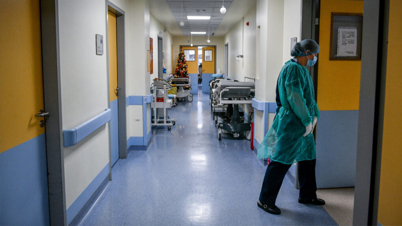 Αναμονή πάνω από 8 ώρες στα επείγοντα – «Καλπάζουν» οι αναπνευστικές λοιμώξεις