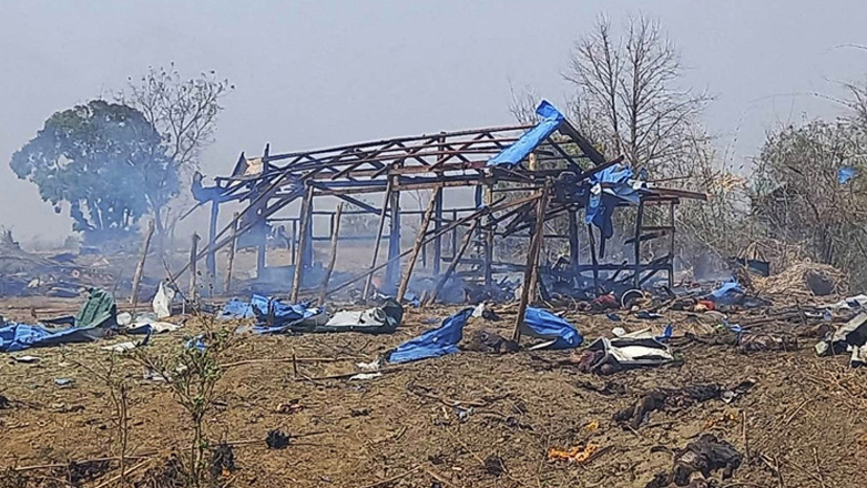 Αεροπορική επιδρομή σε χωριό στη βόρεια Μιανμάρ – Τουλάχιστον 15 νεκροί