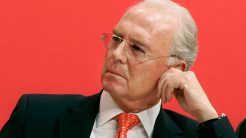 Το αντίο της Μπάγερν στον Φραντς Μπεκενμπάουερ: «Χωρίς αυτόν δεν θα γινόμασταν το κλαμπ που είμαστε σήμερα»