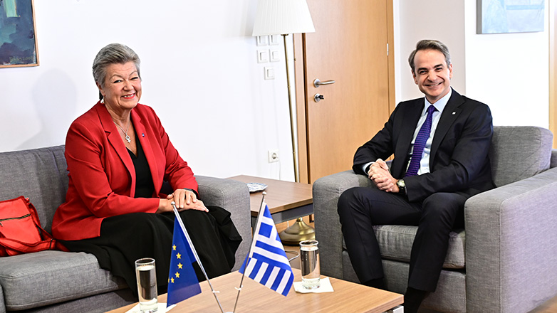 Ολοκληρώθηκε η συνάντηση Μητσοτάκη – Γιόχανσον στο υπ. Μετανάστευσης και Ασύλου