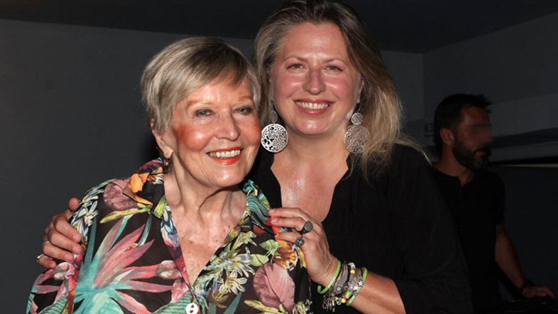 Σάντρα Βουτσά: Το συγκινητικό μήνυμα 4 χρόνια από τον θάνατο της μητέρας της, Έρρικας Μπρόγιερ