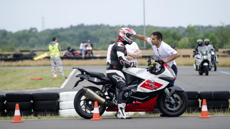 City’s Art: Σχολείο Οδήγησης Μοτοσικλέτας