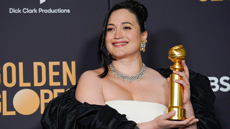 Η Λίλι Γκλάντστοουν η πρώτη ιθαγενής Αμερικανίδα που βραβεύεται με Χρυσή Σφαίρα