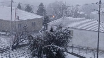 Ξεκίνησε η χιονόπτωση στα χωριά της Λάρισας