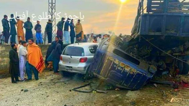 Πακιστάν: Πέντε αστυνομικοί νεκροί μετά από βομβιστική επίθεση σε φορτηγό