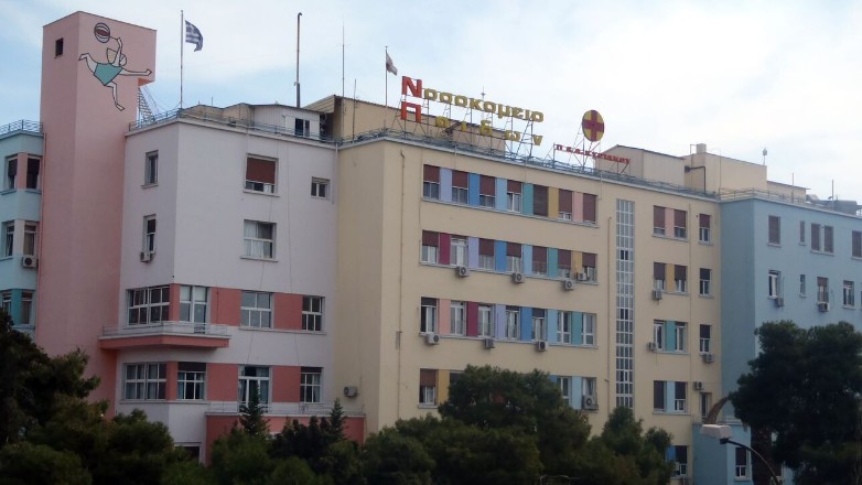 Τετράχρονο αγόρι στο νοσοκομείο μετά από ξυλοδαρμό από τον πατριό του στα Μέγαρα