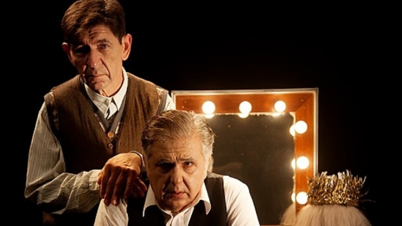 Ο Αμπιγιέρ στο θέατρο Αριστοτέλειον στη Θεσσαλονίκη Ο Αμπιγιέρ στο θέατρο Αριστοτέλειον στη Θεσσαλονίκη