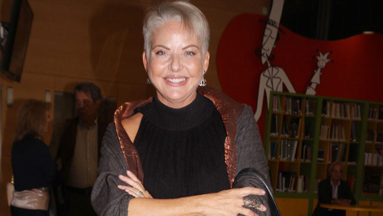 Η Νανά Παλαιτσάκη εξομολογείται: «Ο πρώην σύζυγός μου ενώ ήμασταν παντρεμένοι, αρραβωνιάστηκε με άλλη»