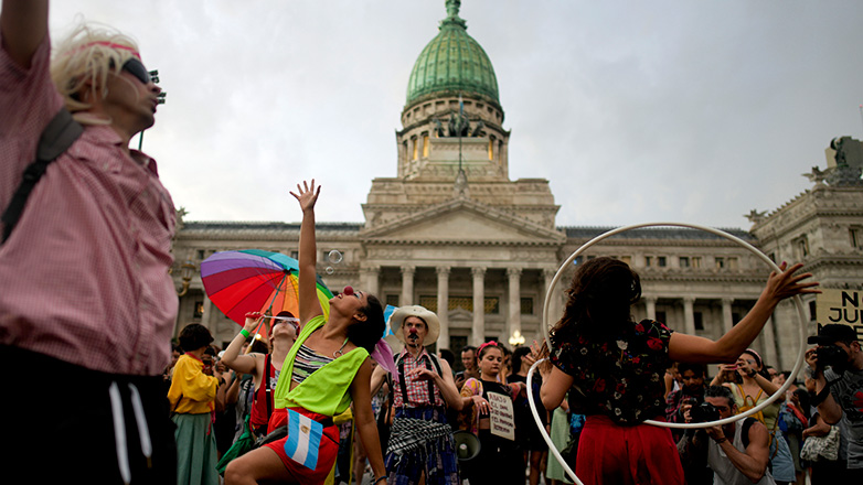 Σε μνημόνιο η Αργεντινή – Τα δύο πέμπτα των πολιτών ζουν ήδη σε καθεστώς φτώχειας