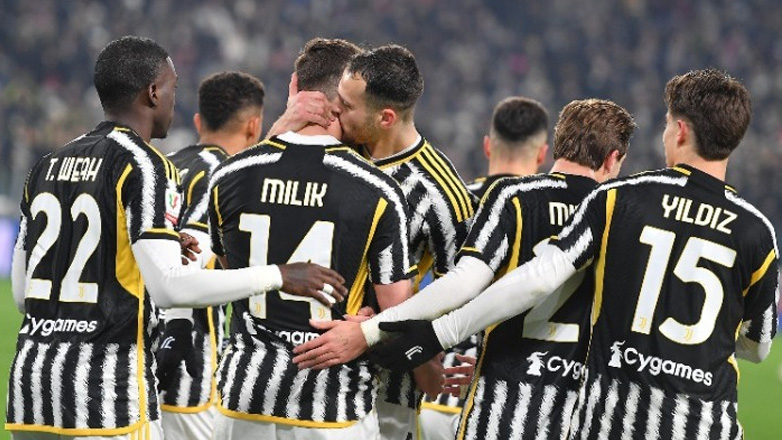 Με εμφατικό τρόπο στους «4» του Coppa Italia η Γιουβέντους