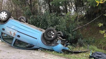 Τροχαίο με εγκλωβισμό και τραυματισμό 25χρονης έξω από τη Λάρισα