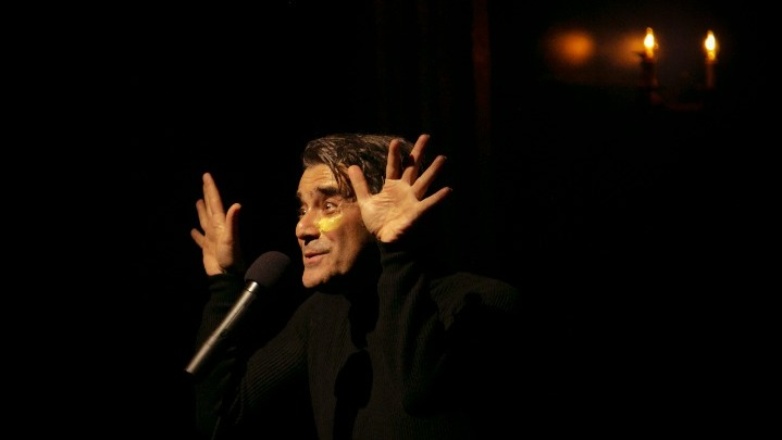 ΚΟΚΚΑΛΟ – Μετά τα sold out της Ν. Υόρκης, έξι τελευταίες παραστάσεις στο Θέατρο «Σημείο»