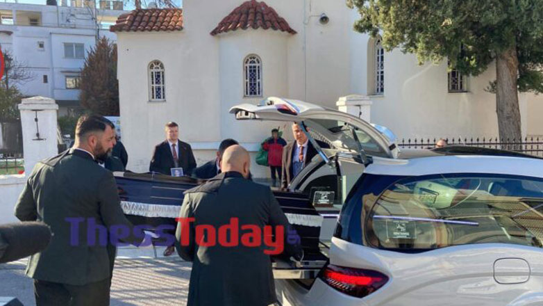Θεσσαλονίκη: Βαρύ κλίμα στην κηδεία της 41χρονης Γεωργίας