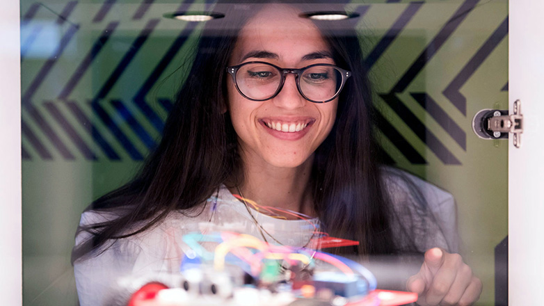 Μικροί εξερευνητές κάνουν τον κόσμο μας καλύτερο με τη δύναμη της τεχνολογίας