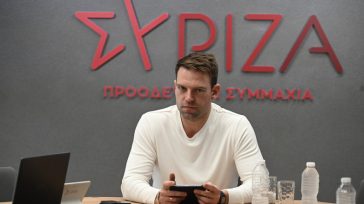 Κασσελάκης: Επιμένει στην κομματική πειθαρχία για τα ομόφυλα ζευγάρια