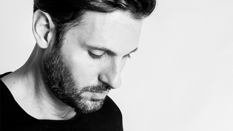 Ο Θανάσης Βούτσας σε μια συναυλία για καλό σκοπό