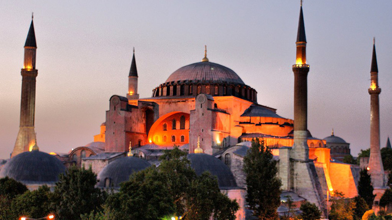 Τουρκία: Επανέρχεται  το εισιτήριο εισόδου στην Αγία Σοφία για τους ξένους τουρίστες